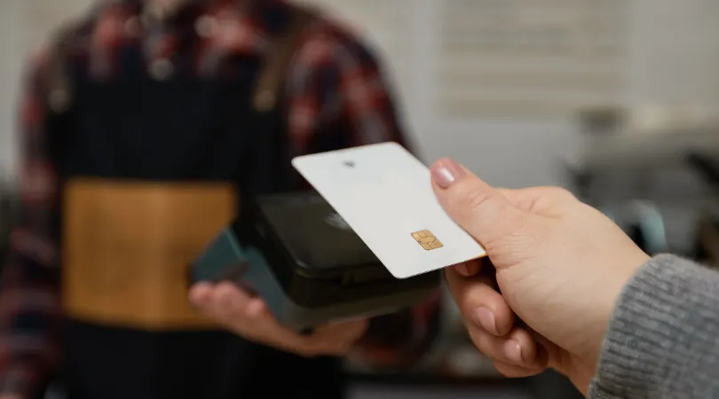 Comment fonctionne une carte de paiement sans contact ?