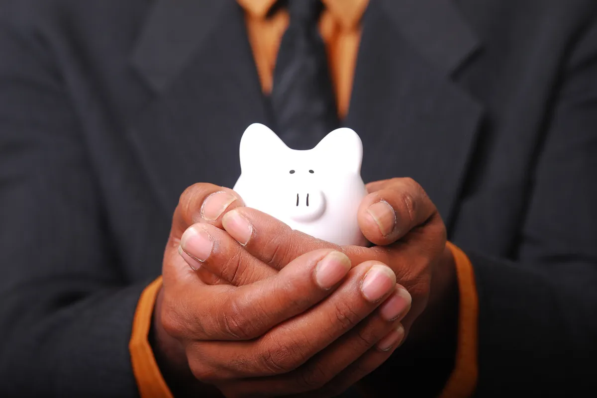 Evitez les frais bancaires avec une carte prépayée : astuces et conseils