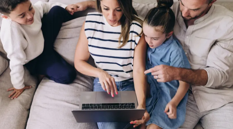 Budget familial : Comment gérer l'argent avec des cartes prépayées