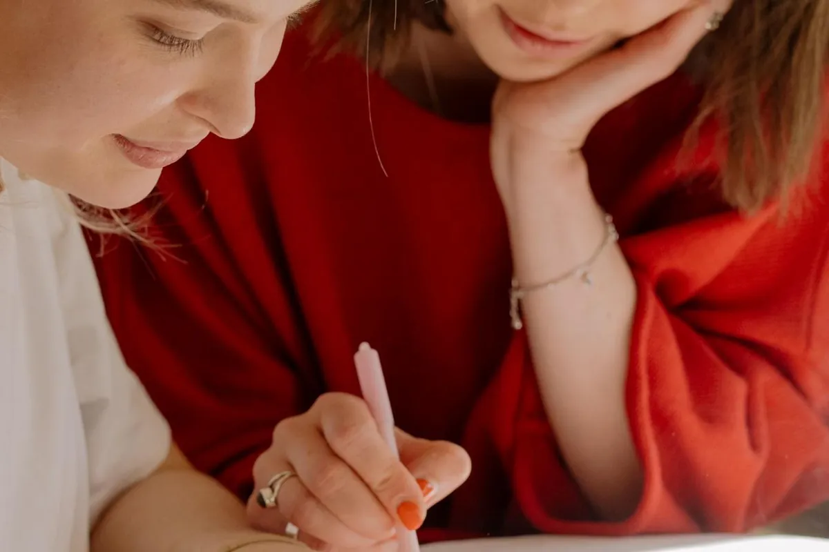 La carte prépayée et l'éducation financière pour jeunes : un duo gagnant